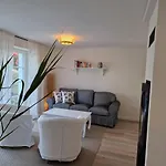 Grosse Mit Kamin, Garten & 2 Baedern Nahe Ostsee Boltenhagen (Ostseebad)