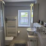 Grosse Mit Kamin, Garten & 2 Baedern Nahe Ostsee * Boltenhagen (Ostseebad)