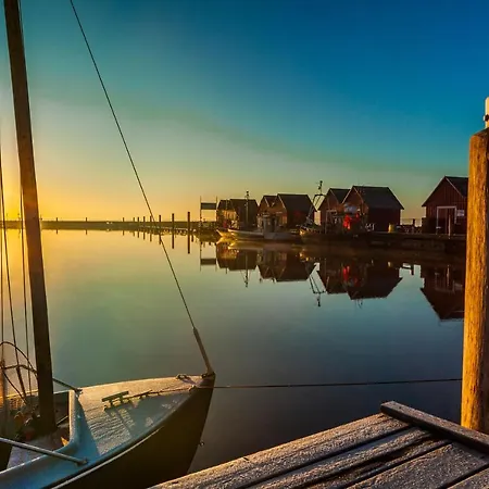Grosse Mit Kamin, Garten & 2 Baedern Nahe Ostsee