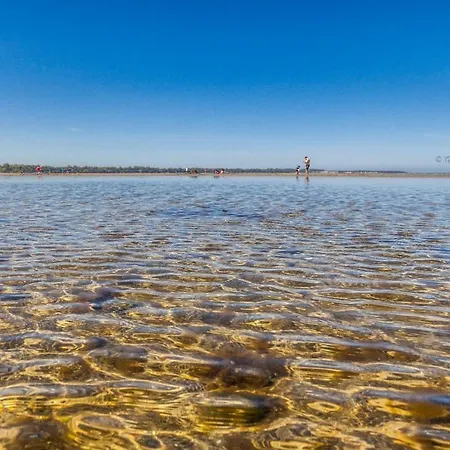 Duene Mit Kamin Und 2 Baedern In Lejlighed