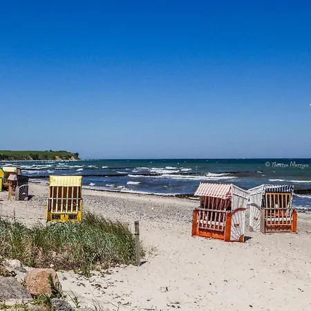 Duene Mit Kamin Und 2 Baedern In Lejlighed *