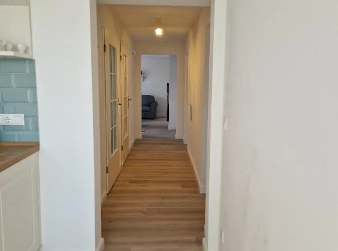 Duene Mit Kamin Und 2 Baedern In