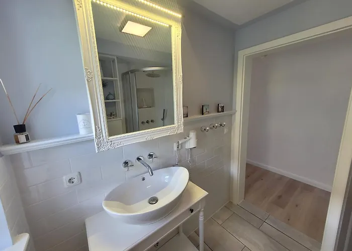 Duene Mit Kamin Und 2 Baedern In شقة