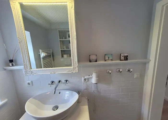 شقة Duene Mit Kamin Und 2 Baedern In *